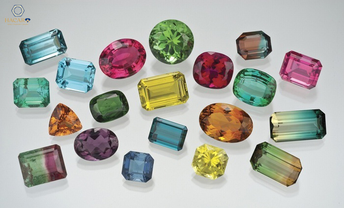 Đá tourmaline là gì? Nguồn gốc, ý nghĩa, công dụng chi tiết nhất