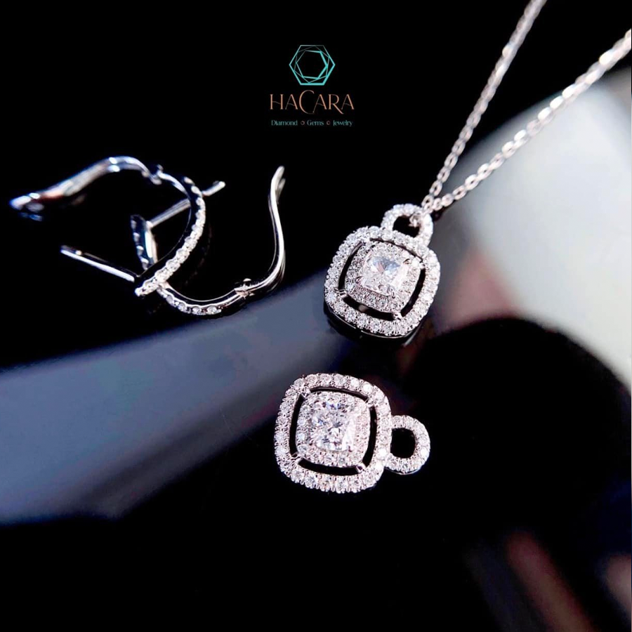 Vàng 18K - Natural Diamond - GIA - CR7